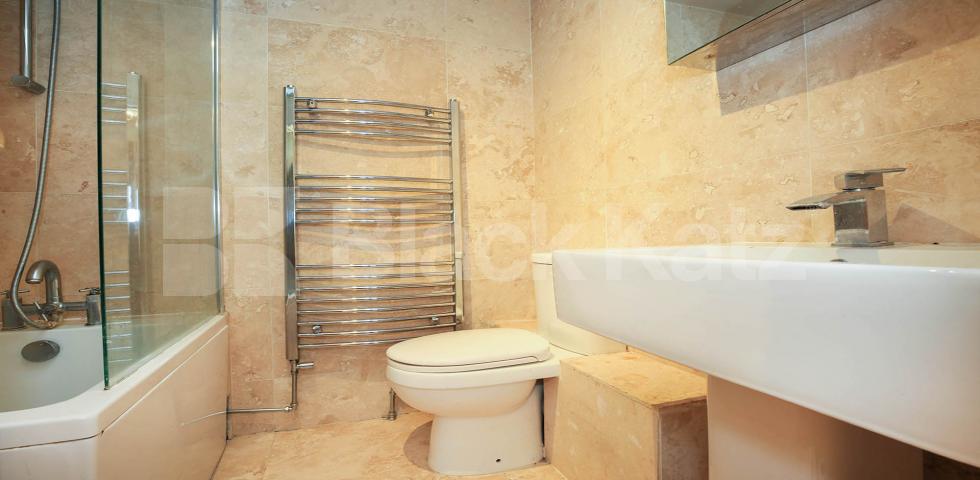 Recently refurbished two double bedroom flat minutes to Archway Tube. Hargrave Road, Archway 